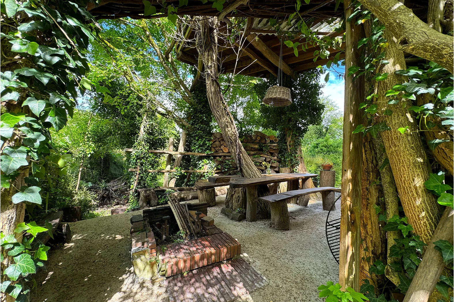 extérieur cabane dans les arbres